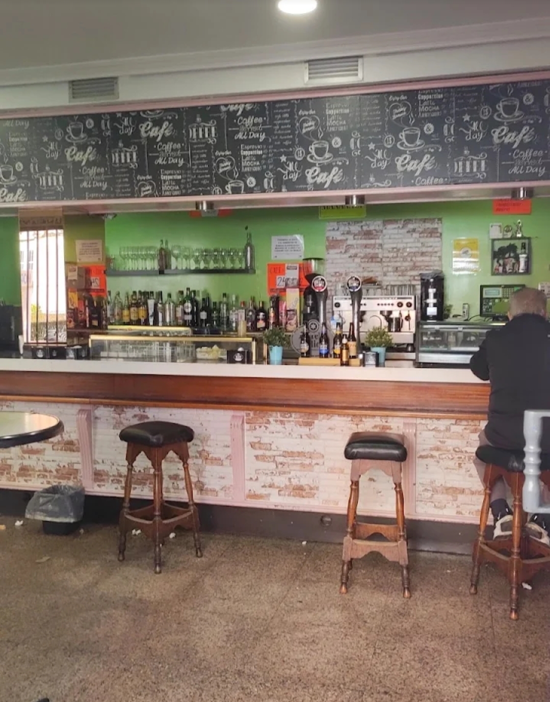 La Antilla — Cafetería en Coslada