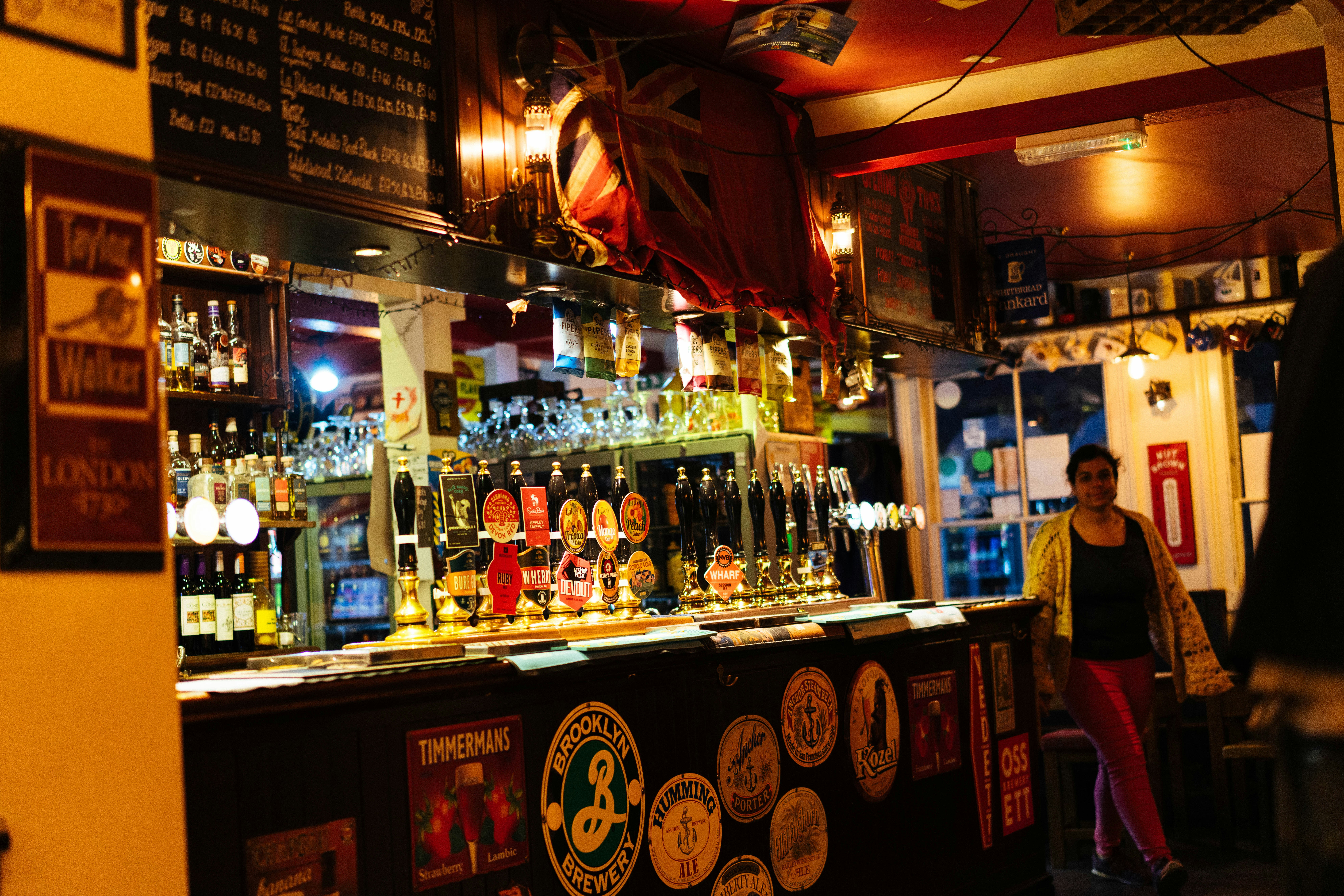 Cervecería el sie7e — Bar